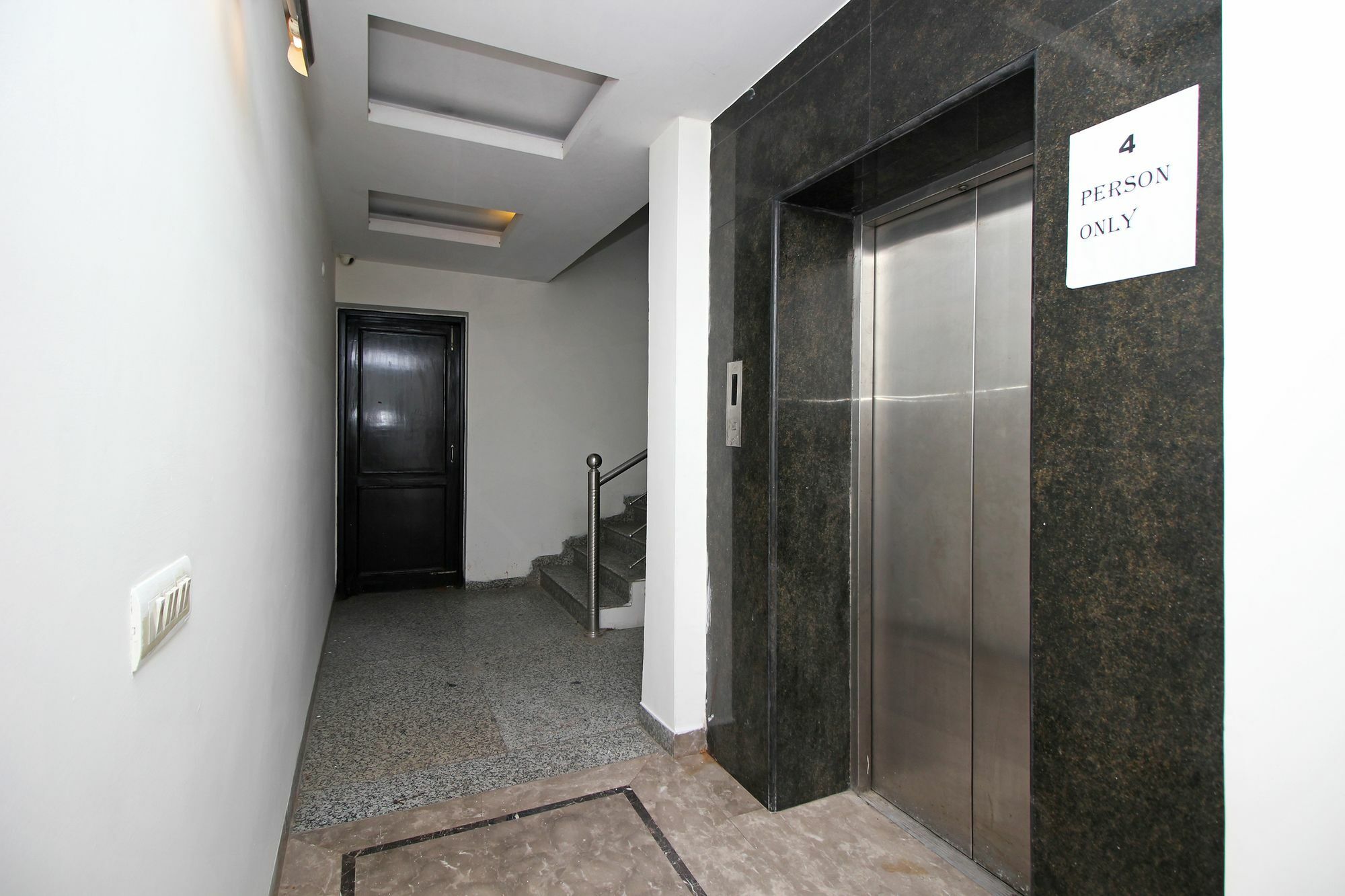 Oyo 9030 Hotel Delhi Airport Plaza New Delhi Luaran gambar